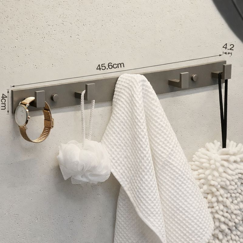 Porte manteau mural salle de bain gris